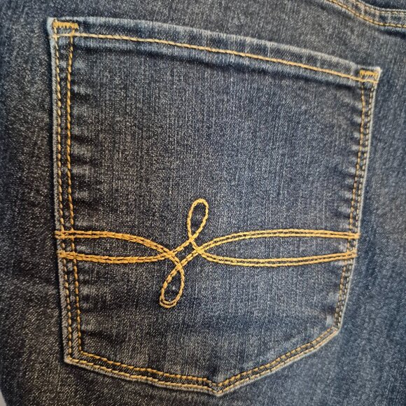 Women's Levis Bootcut Jeans size 18 LC - Picture 8 of 8